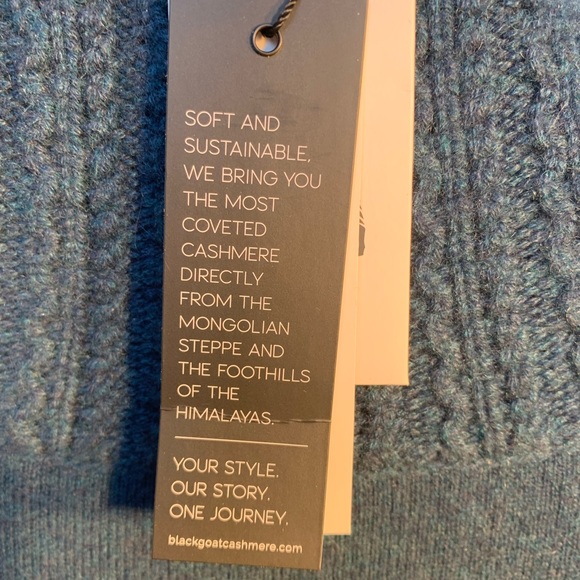 100% Mongolian Cashmere Cardigan - like new, size M - Picture 4 of 10